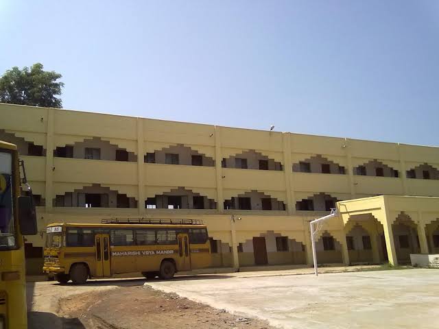 महर्षि विद्या मंदिर विकास के नित नए सोपान गढ़ रहा है..