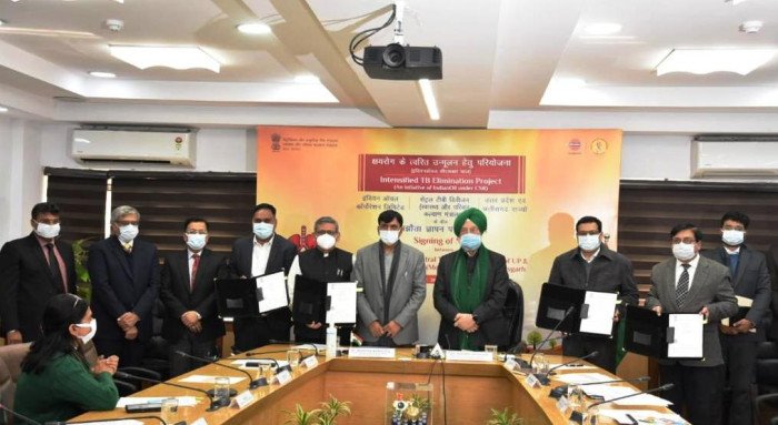 IOCL छत्तीसगढ़ में टीबी उन्मूलन में करेगा सहयोग.. केन्द्रीय स्वास्थ्य मंत्री डॉ. मनसुख मंडाविया और पेट्रोलियम मंत्री हरदीप सिंह पुरी की मौजूदगी में हुआ MOU..