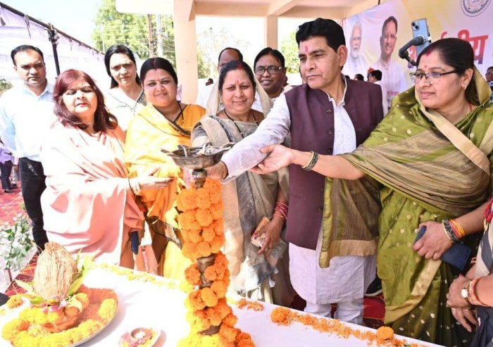 महिलाओं की समृद्धि से ही होगी प्रदेश की उन्नति -राजस्व मंत्री श्री वर्मा