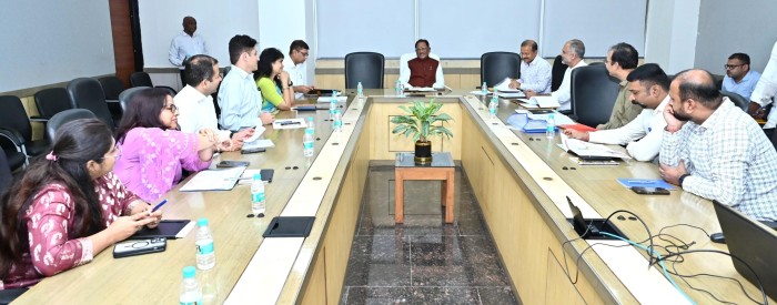 लंबित राजस्व मामलों पर मुख्यमंत्री सख्त : नहीं चलेगी ‘पेशी पर पेशी’.. मुख्यमंत्री विष्णुदेव साय ने कलेक्टर्स और संभाग आयुक्तों को दिए स्पष्ट निर्देश