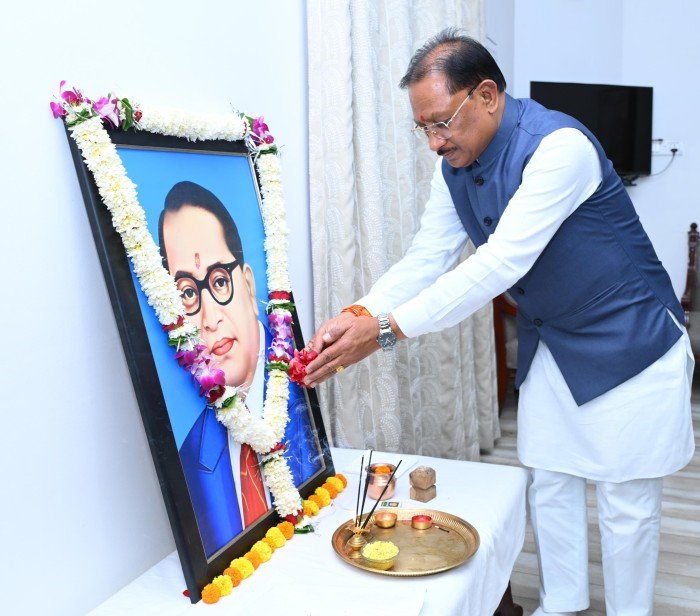 डॉ. भीमराव अम्बेडकर जयंती पर मुख्यमंत्री श्री विष्णु देव साय ने किया नमन : सामाजिक न्याय, समानता और समरस समाज के निर्माण का लिया संकल्प