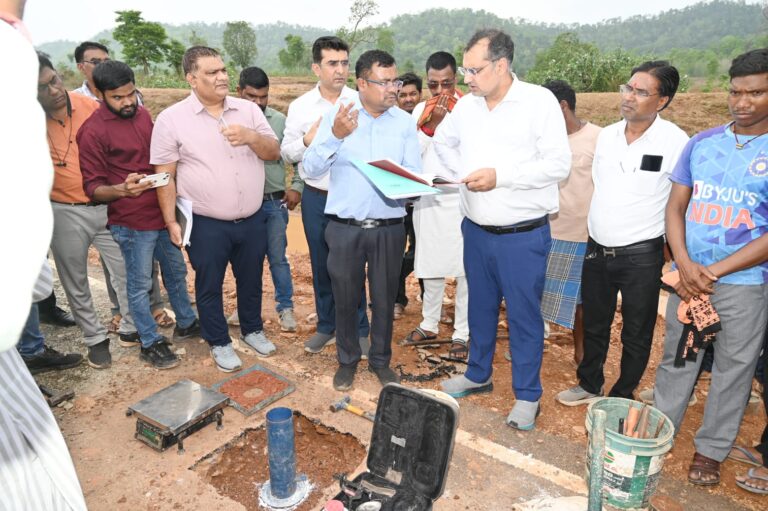 निर्माण कार्यों में लापरवाही पर सख्त एक्शन: गुणवत्ता और मॉनिटरिंग में चूक पर सहायक अभियंता व उप अभियंता के निलंबन के निर्देश