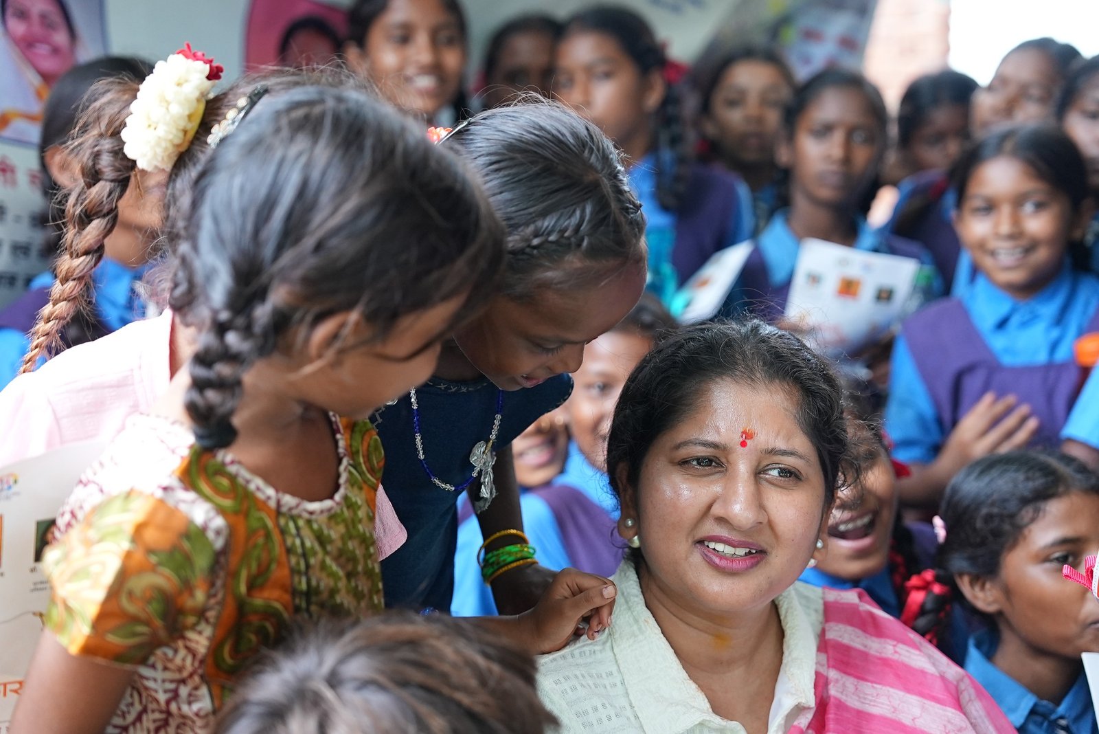 डॉ. वर्णिका शर्मा की पहल लाई रंग: स्कूल छोड़ चुके दो भाई फिर से पढ़ाई की राह पर
