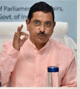 NEET पेपर लीक पर सरकार का बड़ा कदम, प्रह्लाद जोशी को मिला शिक्षा मंत्रालय