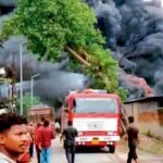 कोरबा की कोल पिच कार्बन फैक्ट्री में भीषण आग, तेज धमाके से मची अफरा-तफरी