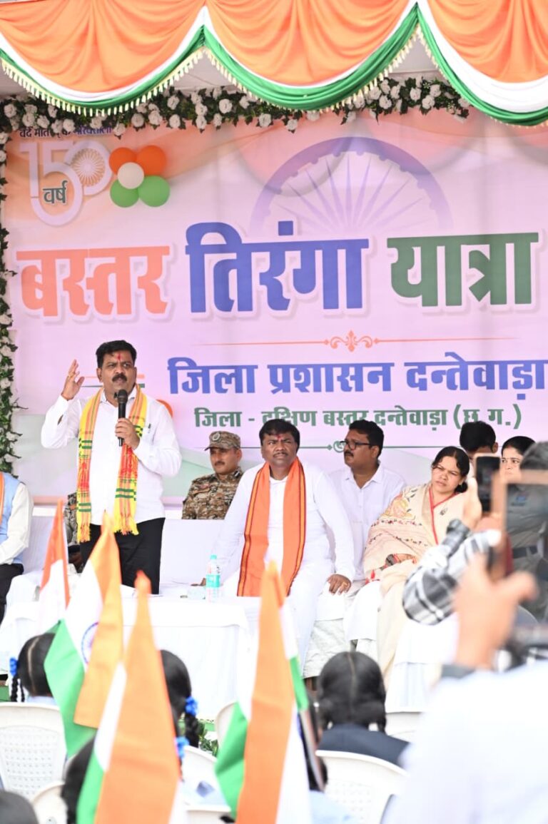 श्यामगिरी में शहीद पूर्व विधायक स्व. भीमा मंडावी को उप मुख्यमंत्री विजय शर्मा और वन मंत्री केदार कश्यप ने दी श्रद्धांजलि