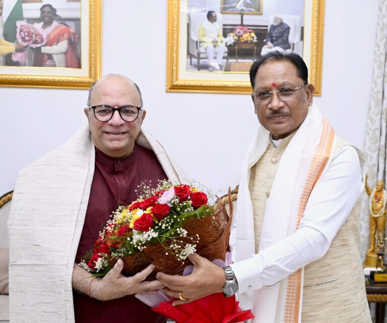 Preserving Heritage Through the Lens: Acclaimed Filmmaker Padma Dr. Chandraprakash Dwivedi Calls on Chief Minister Vishnu Deo Sai