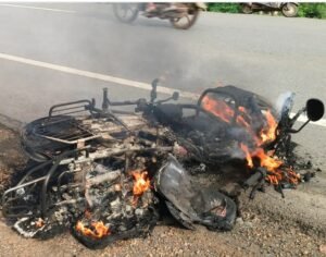 फ्रेंडशिप-डे की खुशियां मातम में बदलीं, ट्रक की चपेट में आने से दो दोस्तों की मौत