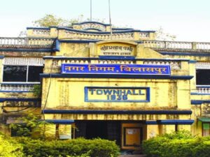 महिला पार्षदों के आरोप पर गरमाई नगर निगम की सभा, स्मार्ट सिटी के कामों पर भी तीखी बहस