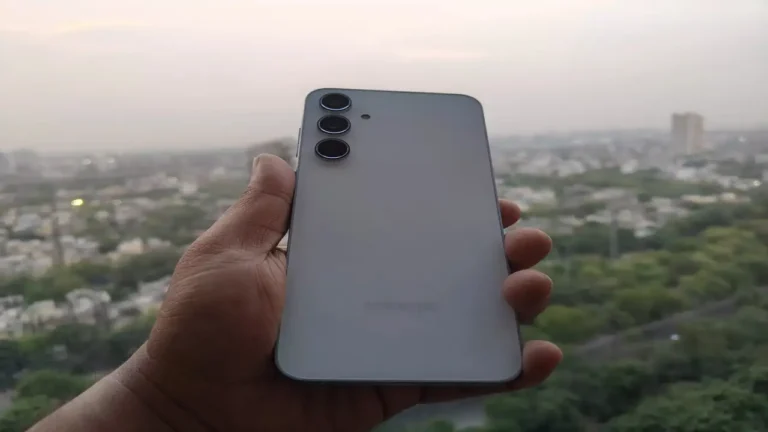 Samsung Galaxy S26 Ultra हुआ सस्ता, 15% तक कम कीमत में मिल रहा रीफर्बिश्ड फोन