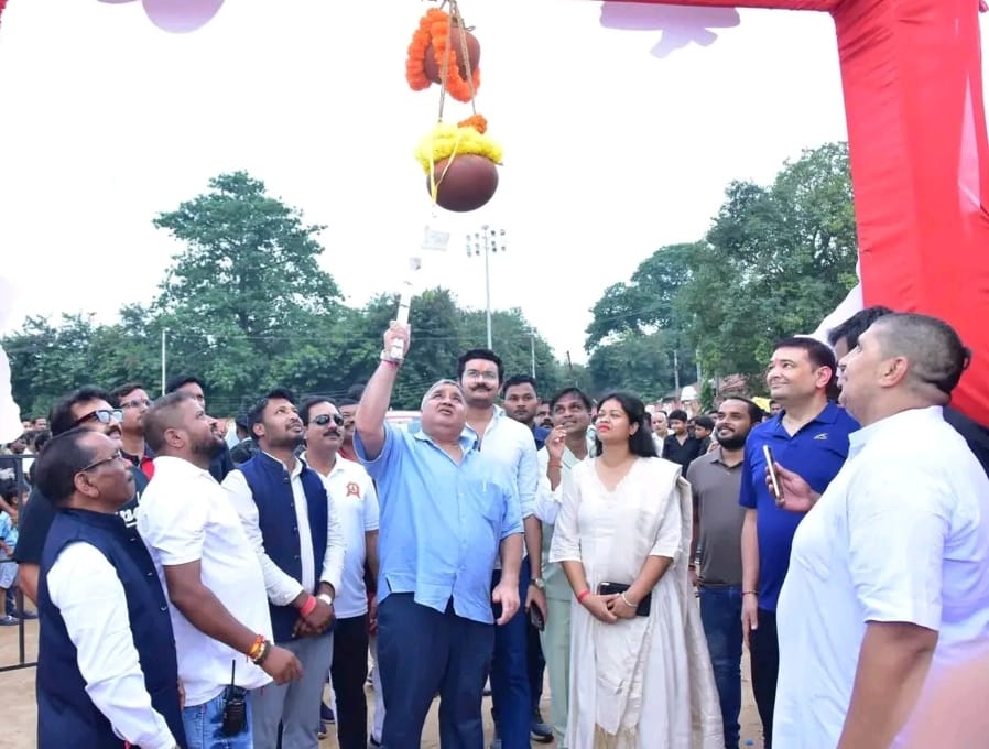 पर्यटन एवं संस्कृति मंत्री राजेश अग्रवाल दही हांडी उत्सव में हुए सम्मिलित