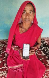 पति के साये के बिना भी संतोषी ने पाई आर्थिक स्वावलंबन की नई राह
