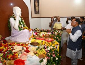 बनोरा अघोर गुरु पीठ पहुंचे मुख्यमंत्री विष्णुदेव साय