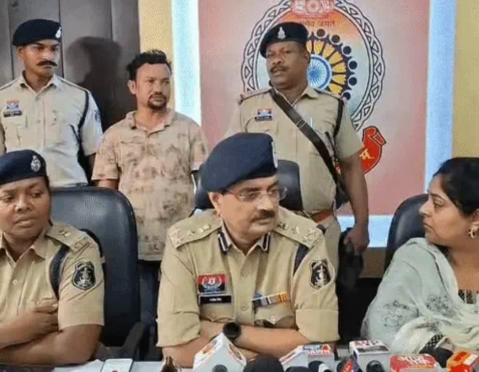 बिलासपुर में संदिग्ध बांग्लादेशी नागरिक हिरासत में: 19 साल से शहर में रह रहा था, फर्जी दस्तावेजों की जांच
