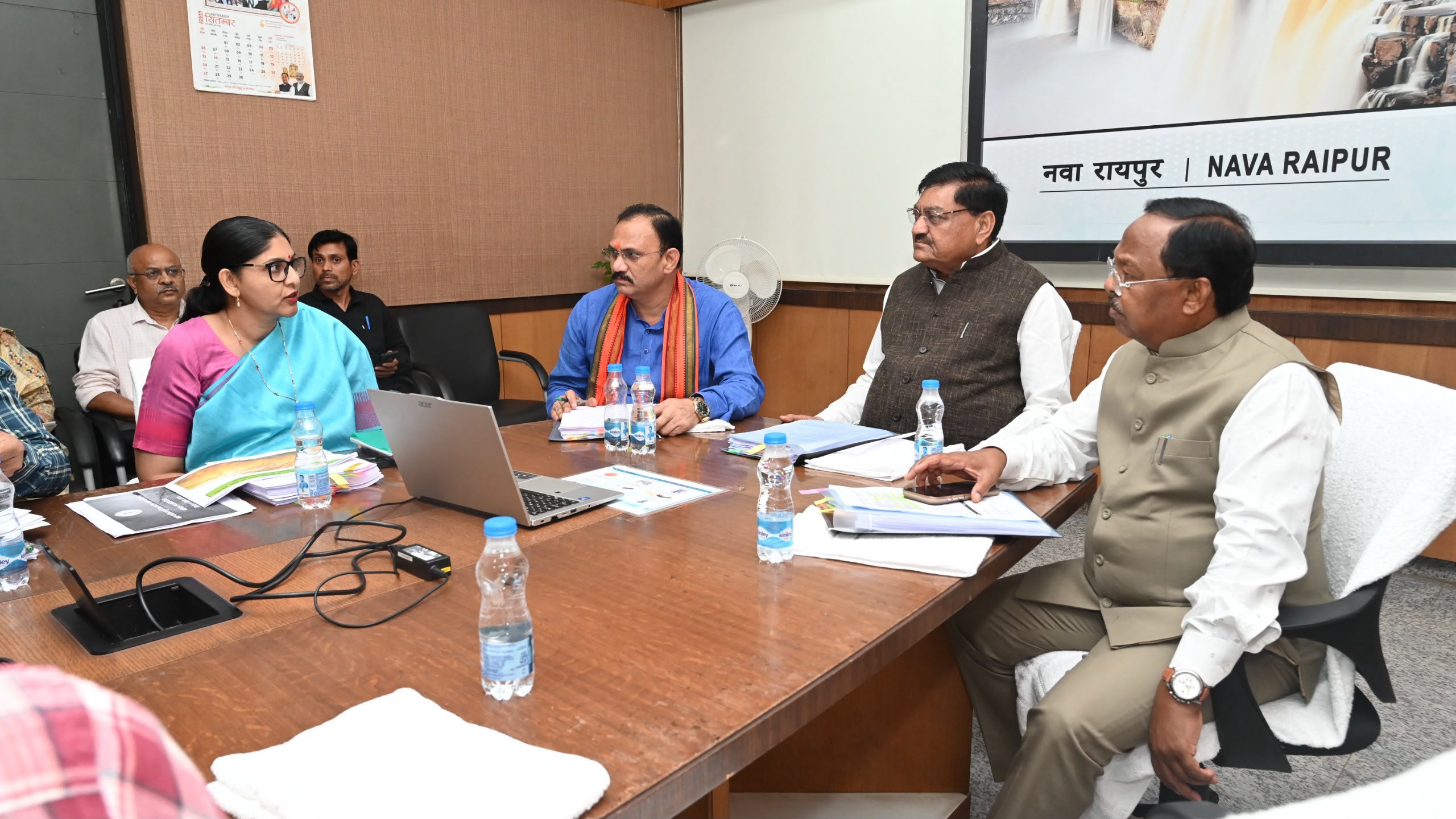 मंत्रिमंडलीय उप-समिति की बैठक में समर्थन मूल्य पर धान खरीदी एवं कस्टम मिलिंग की तैयारियों की हुई विस्तृत समीक्षा