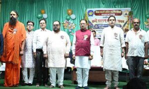 मुख्यमंत्री साय ने स्कूली बच्चों के साथ किया ‘वंदे मातरम्’ का सामूहिक गायन, राष्ट्रभक्ति से गूंज उठा विद्यालय परिसर