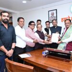 CM साय से मिले अग्रवाल सम्मेलन के पदाधिकारी, नई पीढ़ी को महाराजा अग्रसेन के आदर्शों से जोड़ने पर जोर