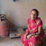 सेवा की कहानी: उज्ज्वला से चंपा की रसोई हुई आसान, धुएं और लकड़ी की परेशानी से मिली राहत