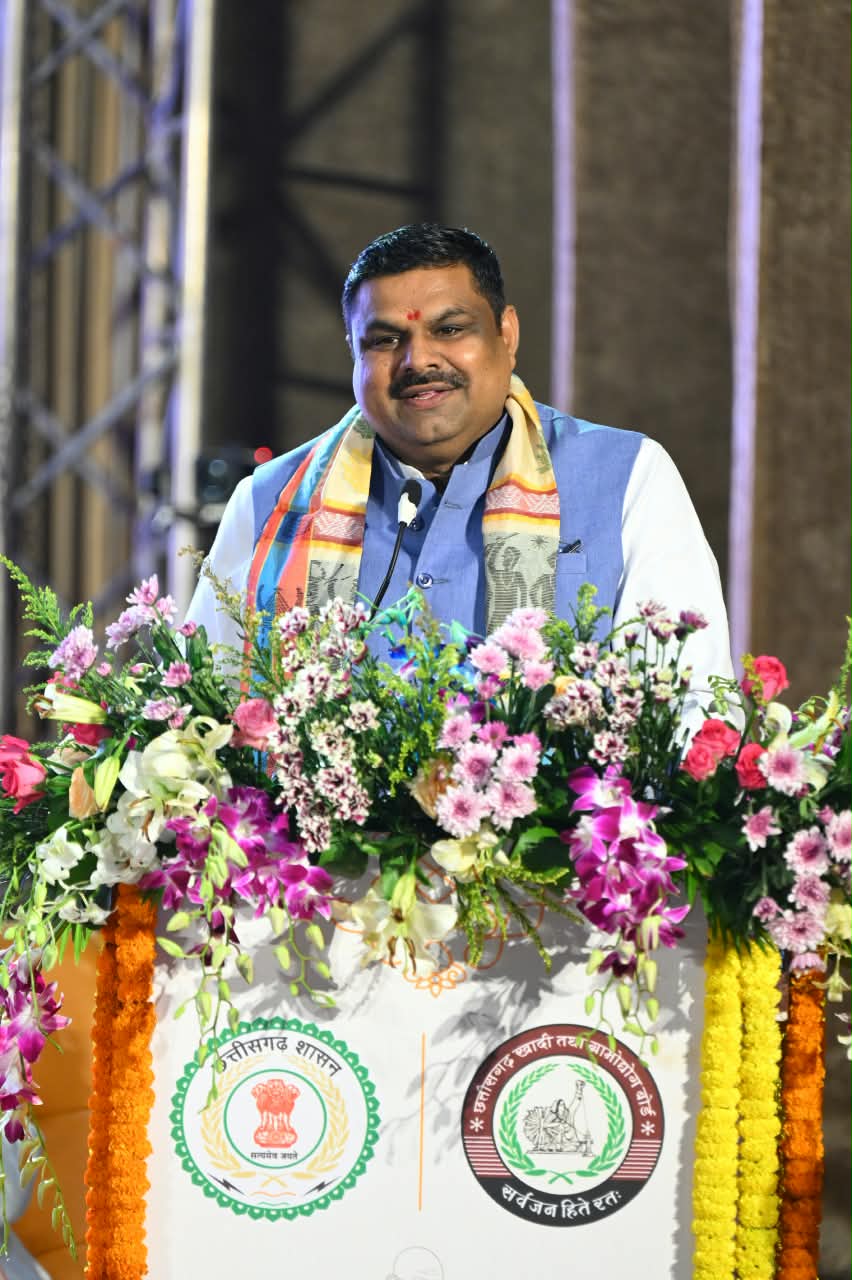 खादी और स्थानीय उत्पादों के अधिकाधिक उपयोग पर जोर-मंत्री गजेन्द्र यादव