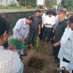 गांधी जयंती पर औद्योगिक क्षेत्र कोरबा में लगाए गए लगभग 100 पौधे