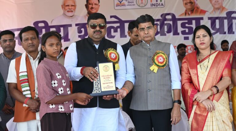 26वीं राज्य स्तरीय शालेय क्रीड़ा प्रतियोगिता का सारंगढ़ में रंगारंग आगाज