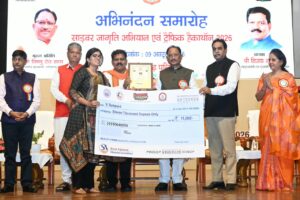 मुख्यमंत्री विष्णुदेव साय साइबर जागृति अभियान एवं ट्रैफिक हैकाथॉन-2026 के अभिनंदन समारोह में हुए शामिल
