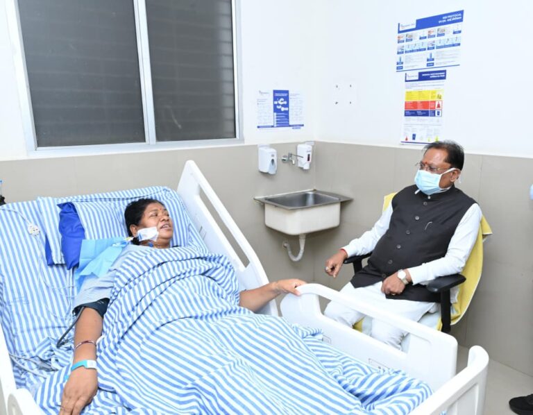Chief Minister Vishnu Deo Sai Enquires After MLA Raimuni Bhagat’s Health, Wishes Her a Speedy Recovery