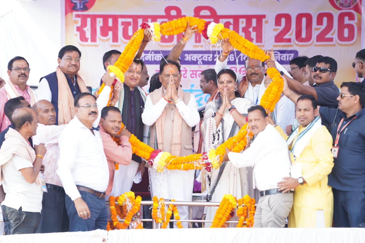 Chief Minister Sai Attends Baba Bisashahe Kul Kolta Samaj’s Varshik Sneh Sammelan Evam Bandhu Milan in Garhphuljhar