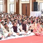 मुख्यमंत्री विष्णु देव साय ने अभनपुर में पूर्व केंद्रीय मंत्री स्मृति ईरानी एवं सिद्धार्थ शंभू के साथ सुनी ‘मन की बात’ की 139वीं कड़ी