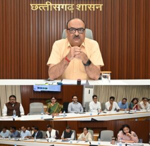शासकीय योजनाओं के क्रियान्वयन और निर्माण कार्यों में तेजी लाई जाए : मुख्य सचिव विकासशील