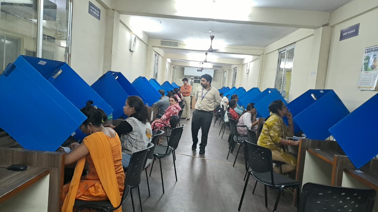 शिक्षक भर्ती परीक्षा के पहले दिन 83.25 प्रतिशत अभ्यर्थियों की उपस्थिति