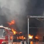 भिलाई में केमिकल फैक्ट्री धधकी: चिंगारी से भड़की आग, दूर-दूर तक छाया काला धुआं