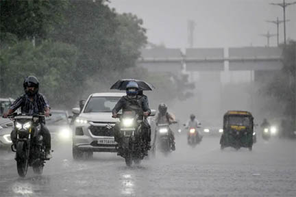 मानसून की विदाई के बाद भी मौसम का कहर! 16 राज्यों में भारी बारिश और आंधी का अलर्ट, 80 KM की रफ्तार से चलेंगी हवाएं