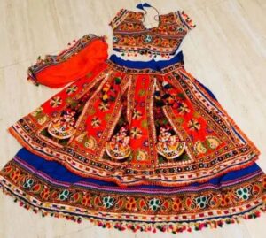 Navratri 2026: गरबा के रंग में रंगने लगा छत्तीसगढ़, सजा ड्रेस बाजार; अहमदाबाद-सूरत से पहुंचे घाघरा-काठियावाड़ी परिधान